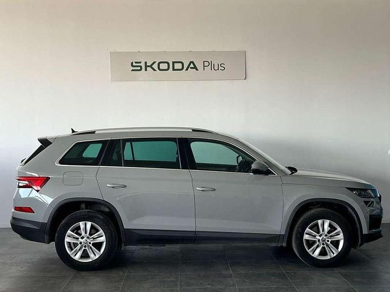 Usado Skoda Kodiaq Ambition 150 CV (110 kW) 2021 Gris SUV