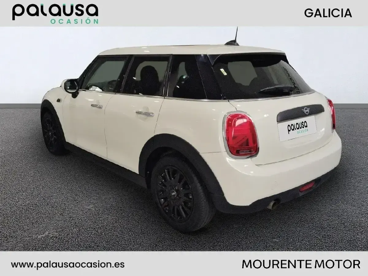 Usado Mini ONE 102 CV (75 kW) 2019 Beige Utilitario