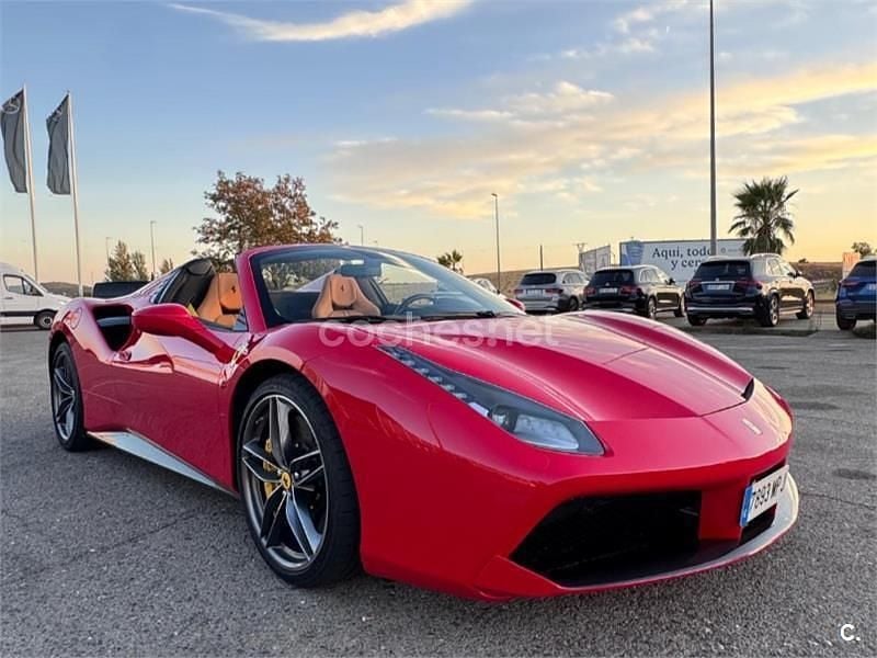 Usado Ferrari 488 670 CV (492 kW) 2017 Rojo Descapotable