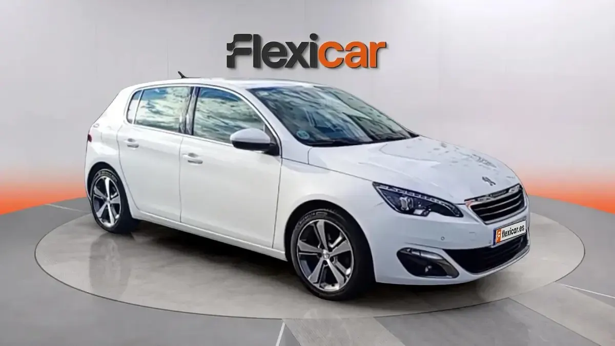 Usado Peugeot 308 Access 110 CV (80 kW) 2016 Berlina