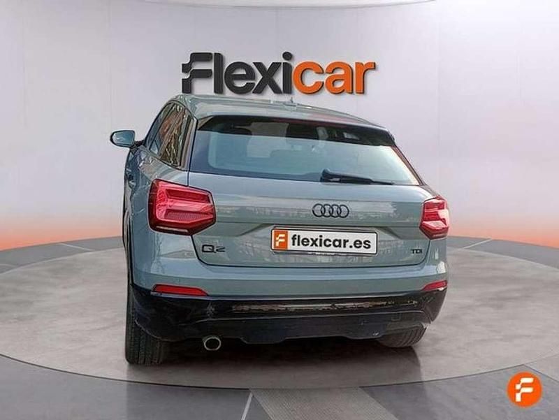 Usado Audi Q2 Design 116 CV (85 kW) 2018 Gris SUV