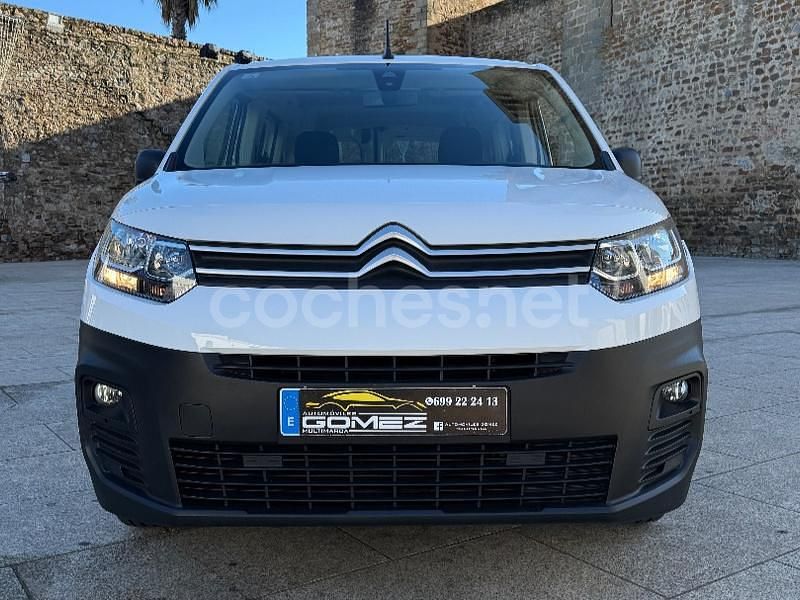 Usado Citroën Berlingo Feel 102 CV (75 kW) 2020 Blanco Monovolumen