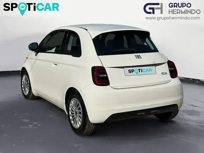 Usado Fiat 500e Icon 69 kW (95 CV) 2023 Blanco Utilitario