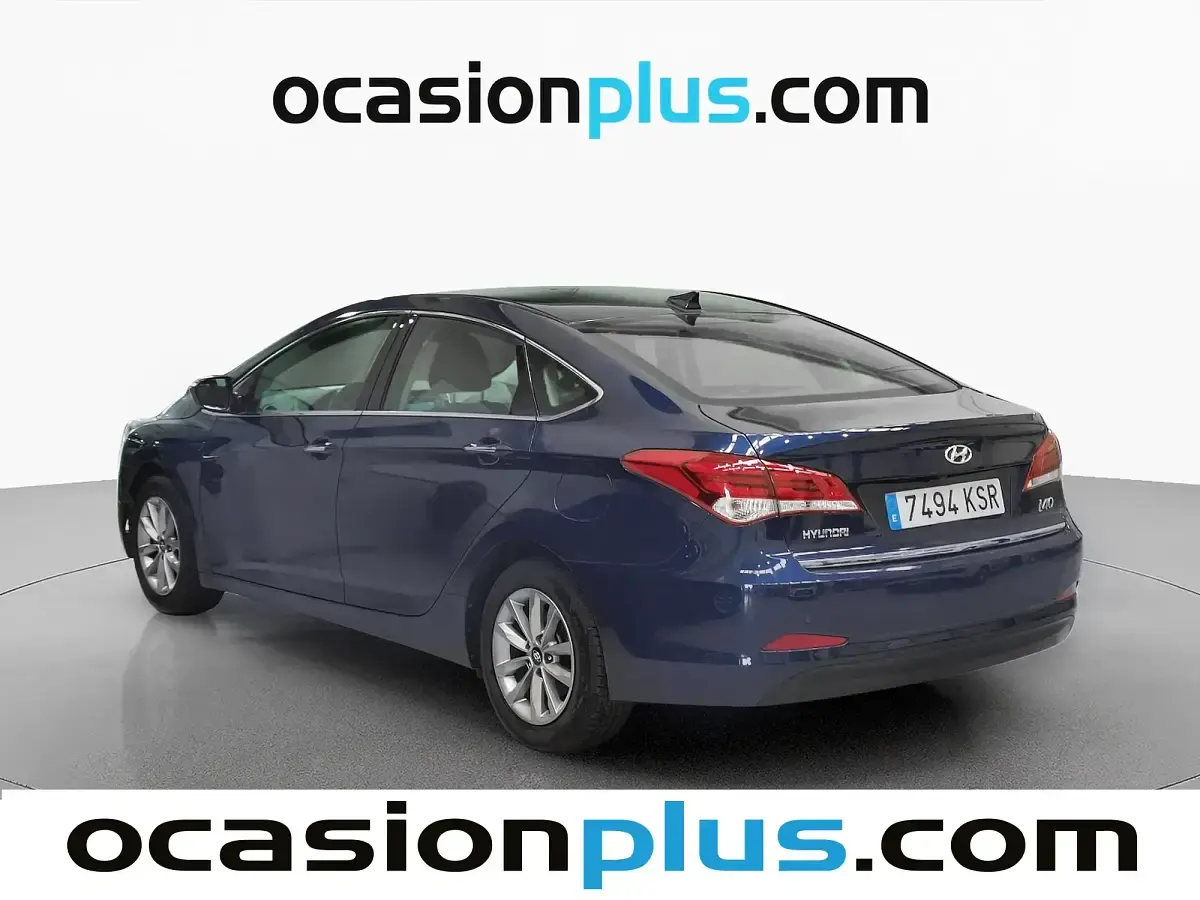 Usado Hyundai i40 135 CV (99 kW) 2018 Azul Berlina