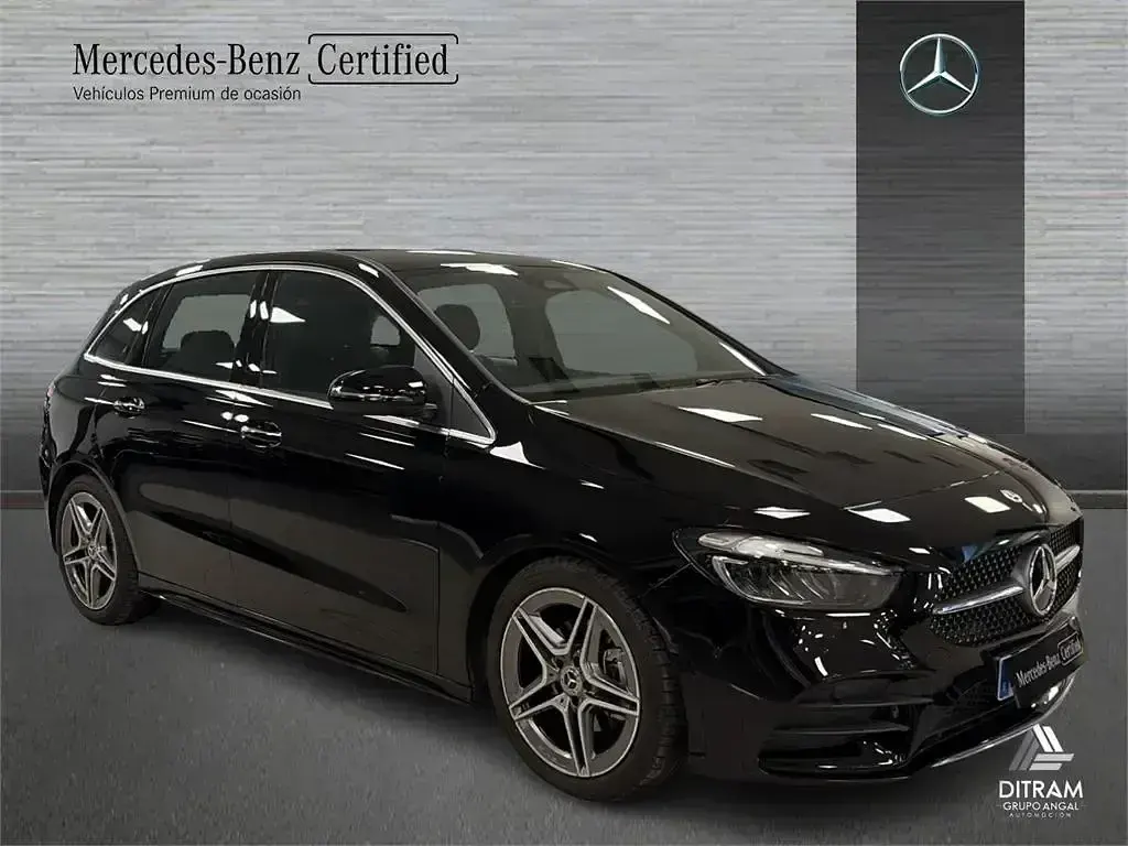 Usado Mercedes B200 150 CV (110 kW) 2024 Negro Utilitario