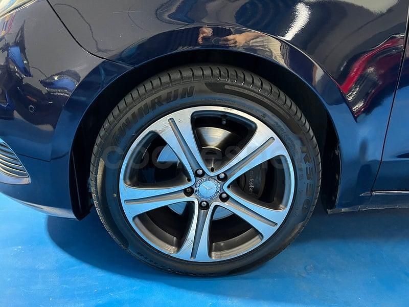 Usado Mercedes V250 Avantgarde 190 CV (139 kW) 2015 Azul Monovolumen