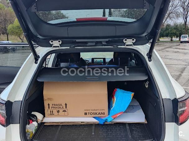 Usado Toyota Corolla Advance 180 CV (132 kW) 2020 Blanco Familiar