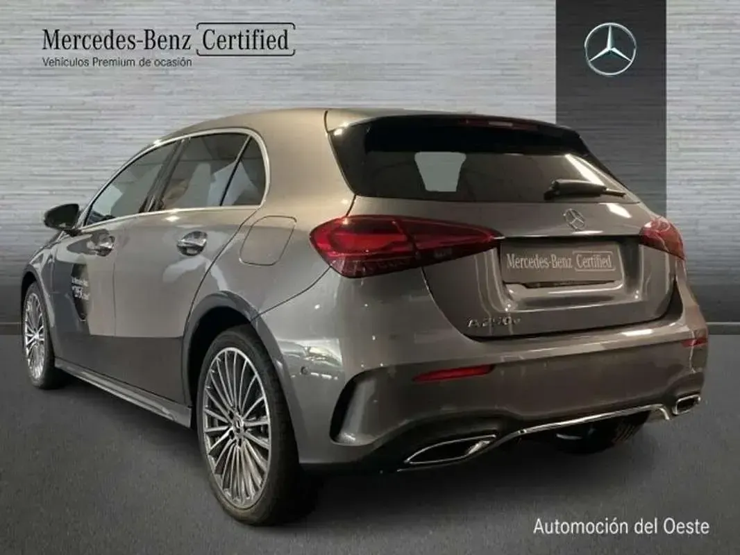 Usado Mercedes A250 218 CV (160 kW) 2024 Gris Berlina