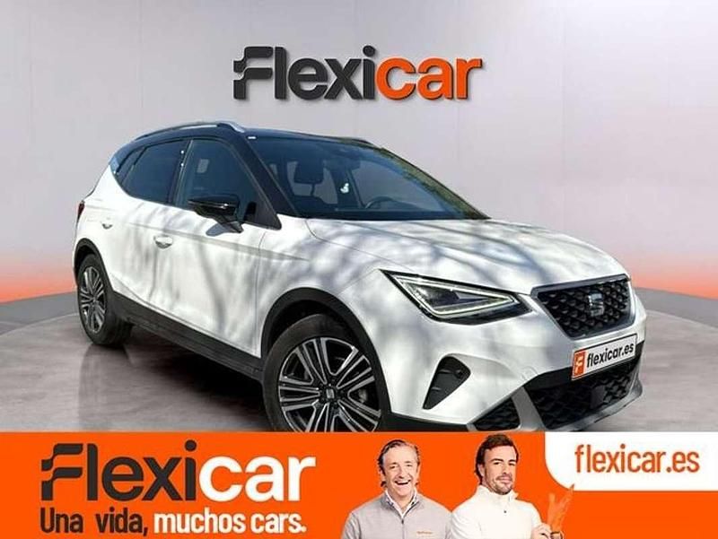 Usado Seat Arona FR 110 CV (80 kW) 2022 Blanco SUV