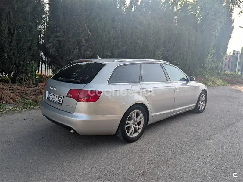 Usado Audi A6 190 CV (139 kW) 2009 Gris / plata Familiar