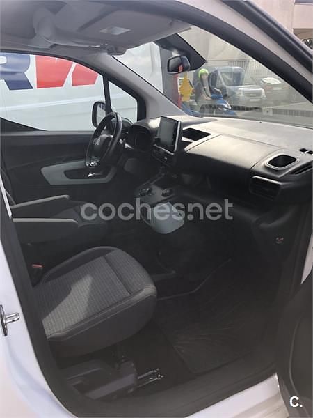 Gris / plata Usado 2021 Citroën Berlingo Feel Monovolumen | 18.990 € (Un poco caro) - Imagen 1/4