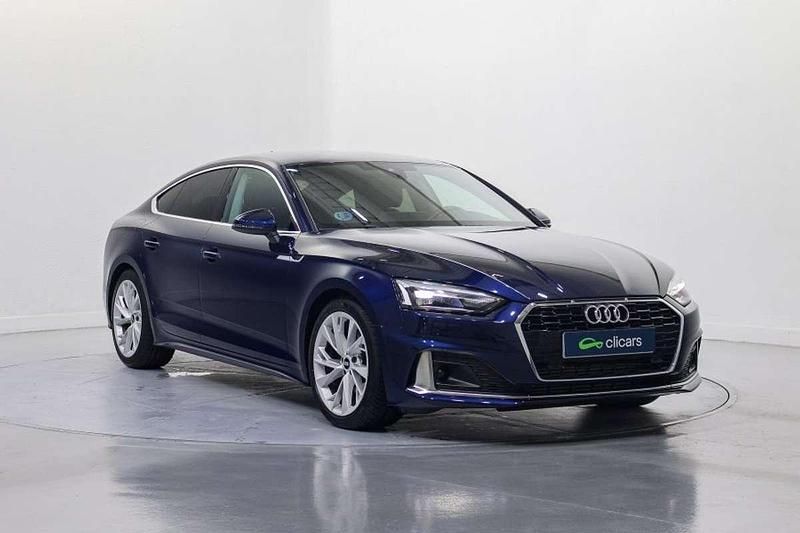 Usado Audi A5 Sportback Advanced 150 CV (110 kW) 2022 Azul Utilitario