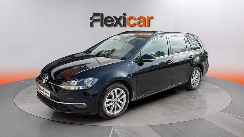 Usado VW Golf VII Advance 116 CV (85 kW) 2019 Negro Berlina