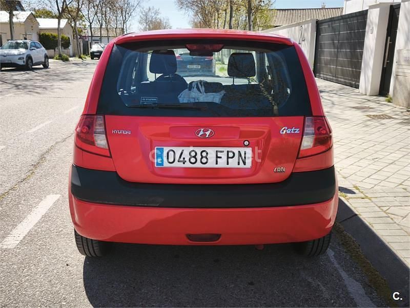 Usado Hyundai Getz 88 CV (64 kW) 2007 Rojo Utilitario