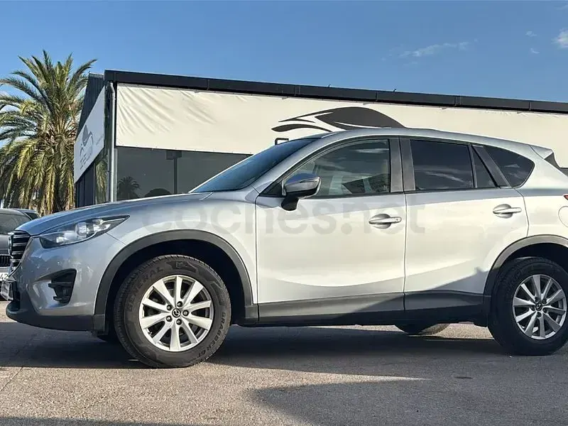 Usado Mazda CX-5 Luxury 150 CV (110 kW) 2015 Gris / plata SUV