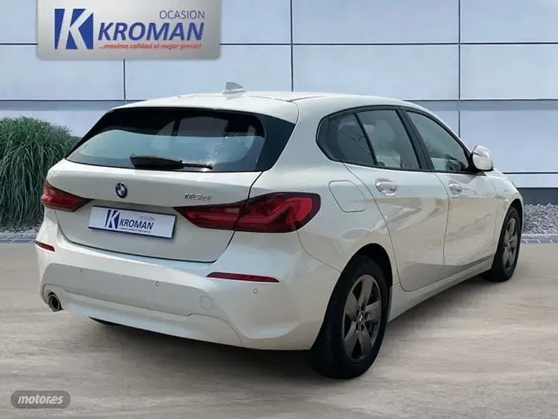 Usado BMW 116 Comfort Edition 116 CV (85 kW) 2021 Blanco Utilitario