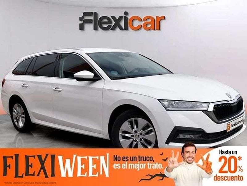 Blanco Usado 2023 Skoda Octavia Ambition Familiar | 20.990 € (Precio justo) - Imagen 1/4