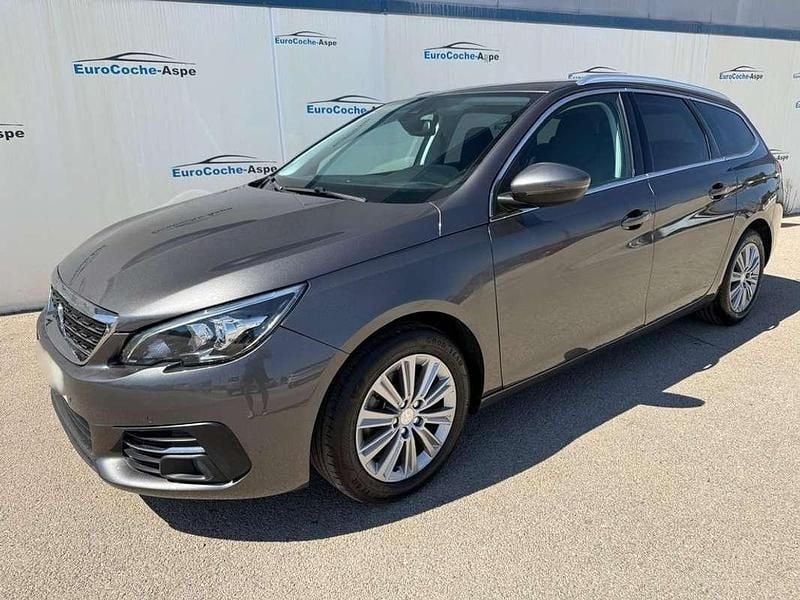 Usado Peugeot 308 SW Allure 129 CV (94 kW) 2020 Gris Familiar
