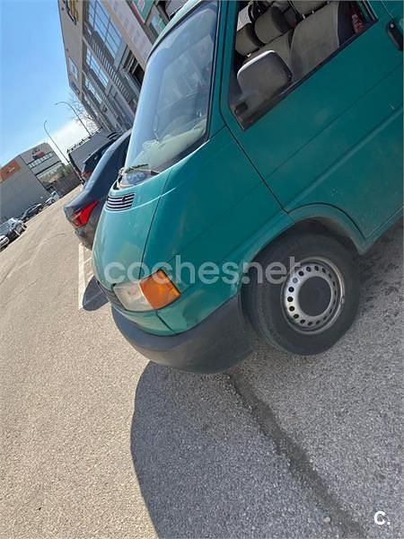 Usado VW Transporter 68 CV (50 kW) 1996 Verde Van