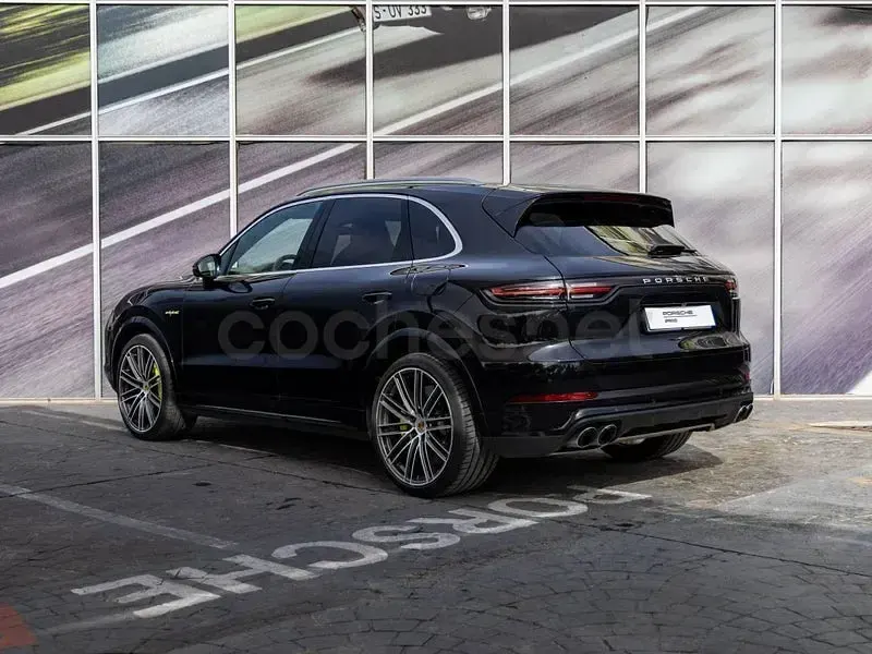 Usado Porsche Cayenne 680 CV (500 kW) 2020 Negro SUV