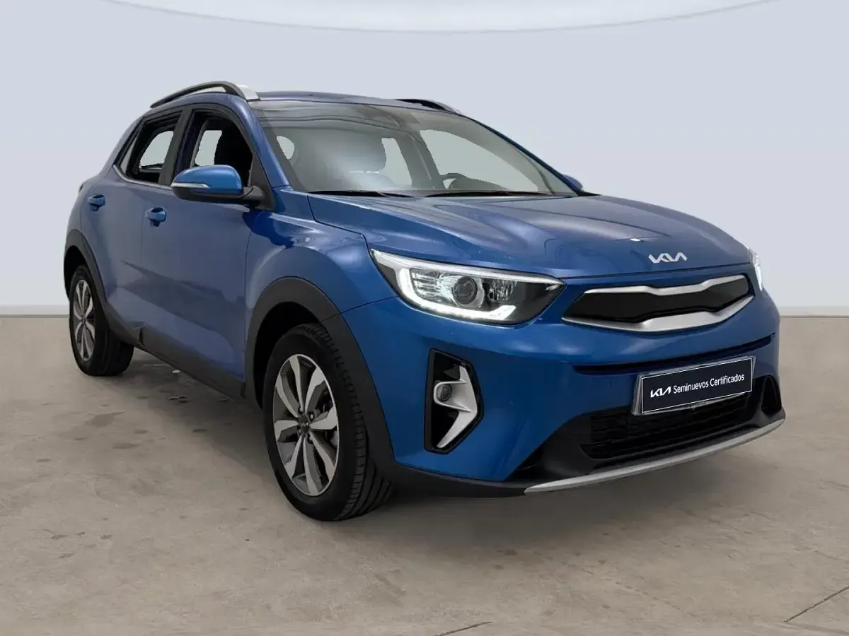 Usado Kia Stonic 101 CV (74 kW) 2025 Azul SUV