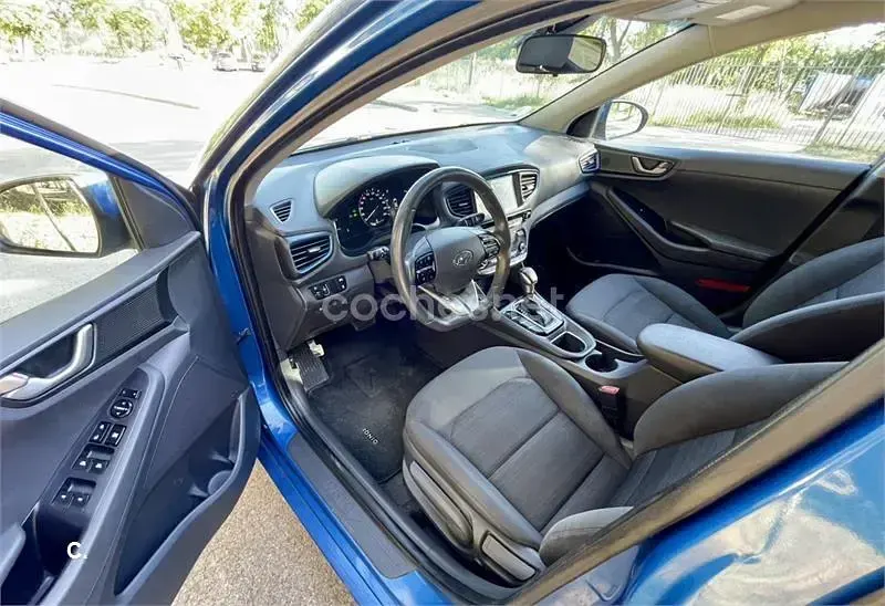 Usado Hyundai Ioniq 141 CV (103 kW) 2018 Azul Utilitario