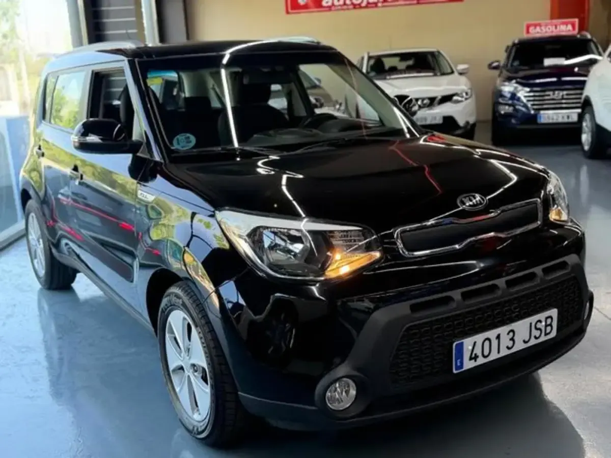 Usado Kia Soul 136 CV (100 kW) 2016 Negro SUV