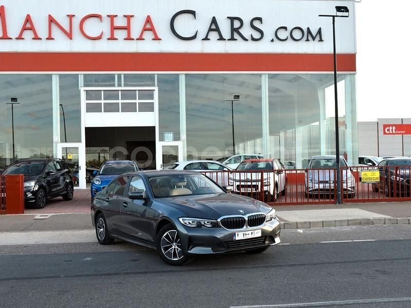 Gris / plata Usado 2021 BMW 318 Berlina | 22.490 € (Buen precio) - Imagen 1/4