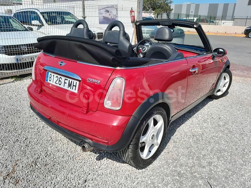 Usado Mini Cooper Cabriolet 116 CV (85 kW) 2004 Rojo Descapotable