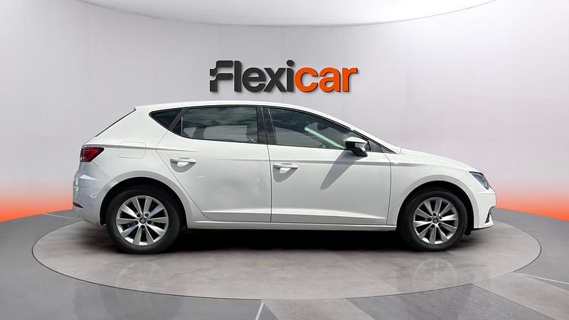 Usado Seat Leon Reference 115 CV (84 kW) 2018 Blanco Berlina