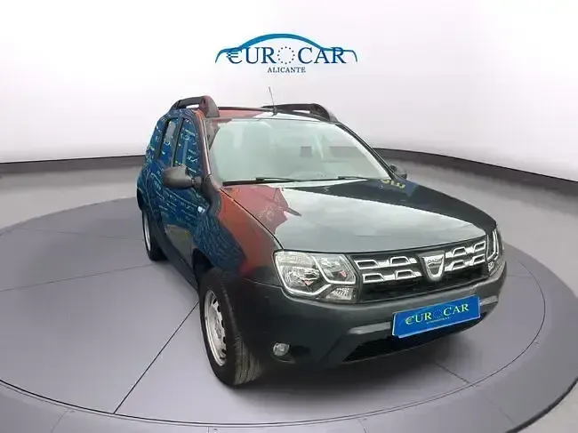 Käytetty Dacia Duster Ambiance 90 HP (66 kW) 2016 Harmaa Katumaasturi