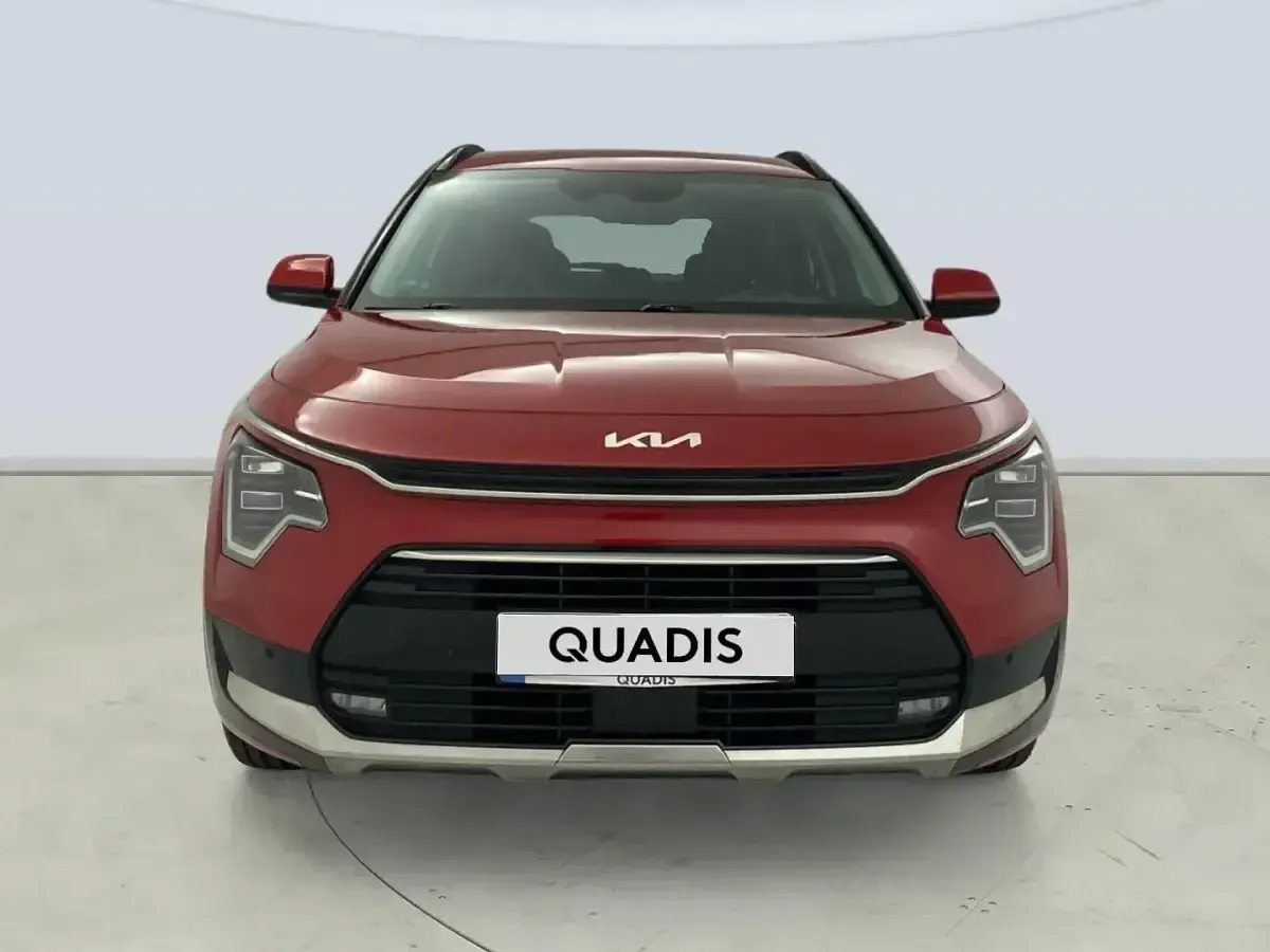 Usado Kia Niro 141 CV (103 kW) 2022 Rojo SUV