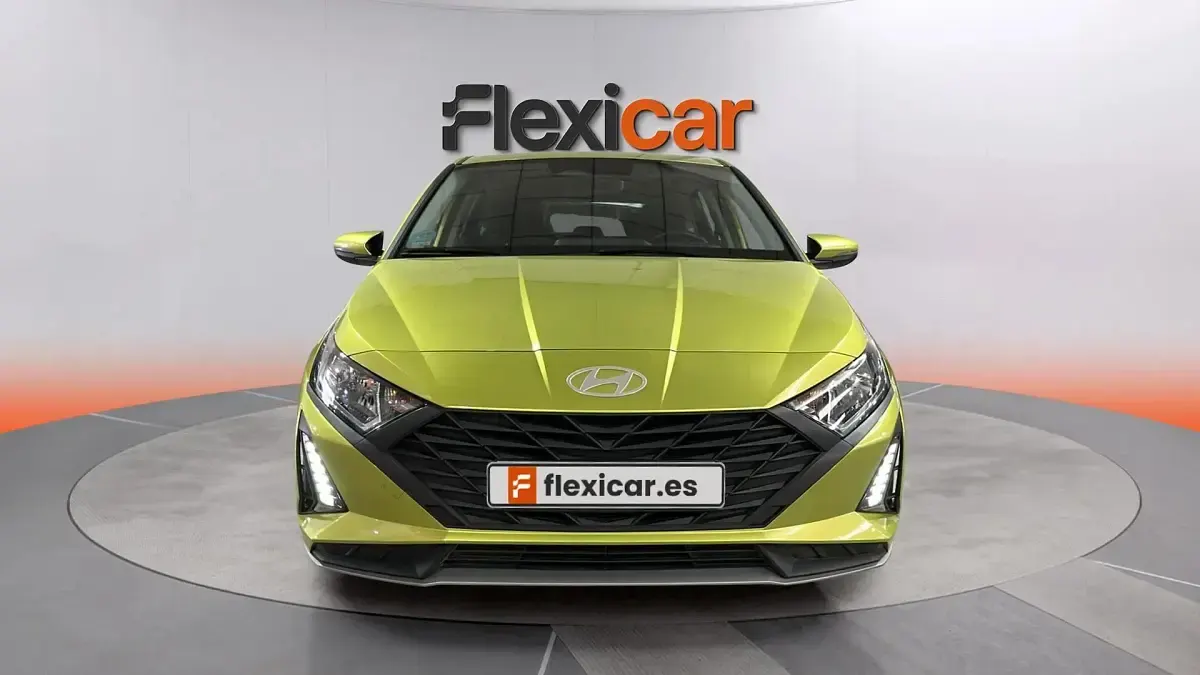 Usado Hyundai i20 84 CV (61 kW) 2024 Verde Utilitario