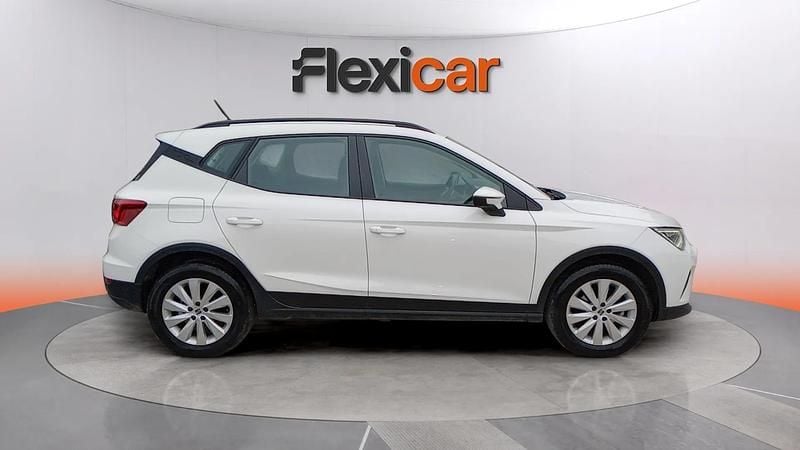 Usado Seat Arona Style 110 CV (80 kW) 2022 Blanco SUV