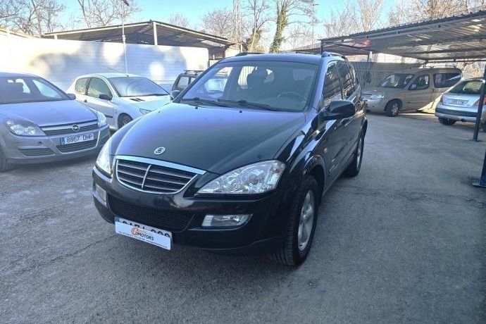 Negro Usado 2008 Ssangyong Kyron Limited SUV | 5500 € (Precio justo) - Imagen 1/4
