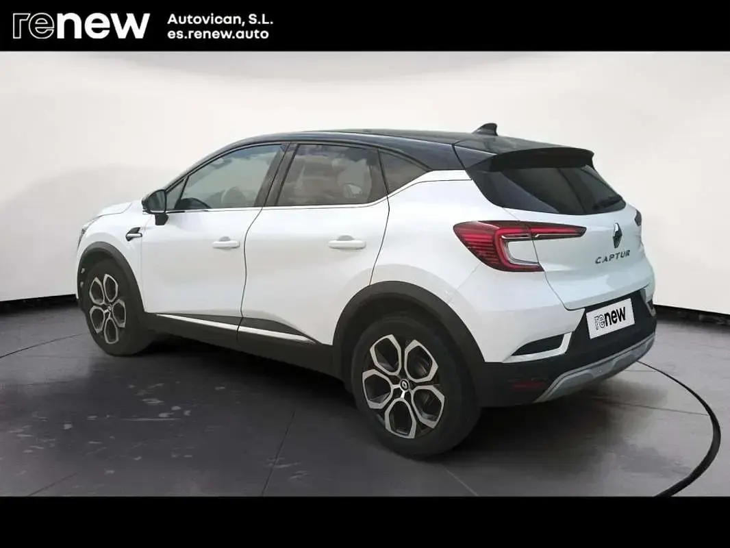 Usado Renault Captur 140 CV (102 kW) 2022 Blanco SUV