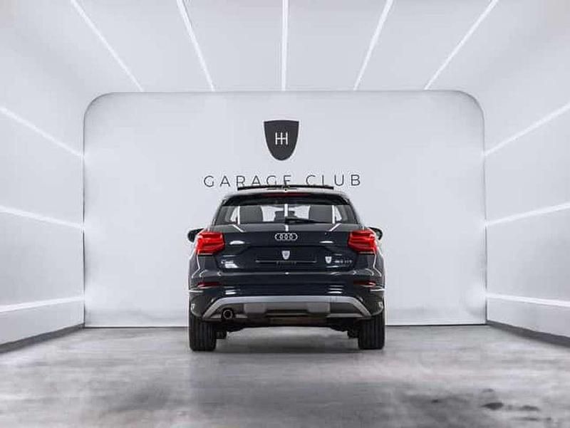 Usado Audi Q2 Sport 116 CV (85 kW) 2019 Gris SUV