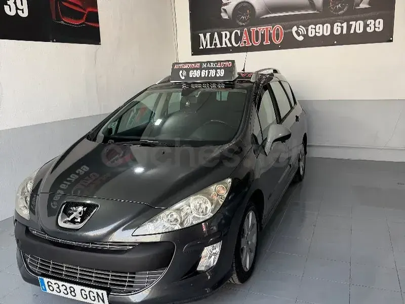 Usado Peugeot 308 SW 110 CV (80 kW) 2010 Gris / plata Familiar