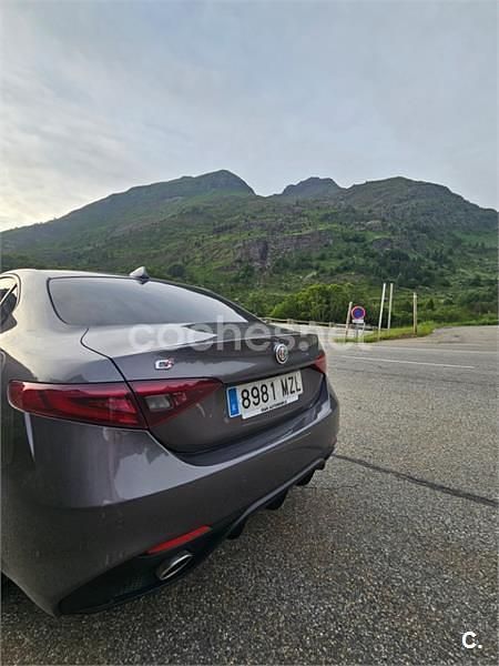 Gris / plata Usado 2019 Alfa Romeo Giulia Veloce Berlina | 28.500 € (Super precio) - Imagen 1/4