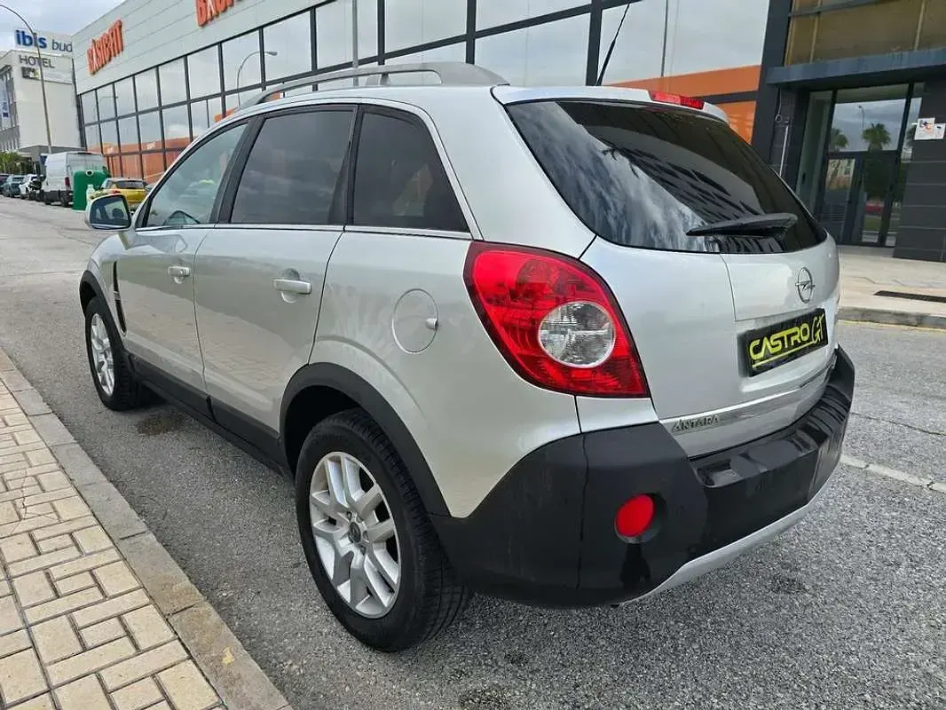 Usado Opel Antara Energy 150 CV (110 kW) 2010 Gris / plata SUV