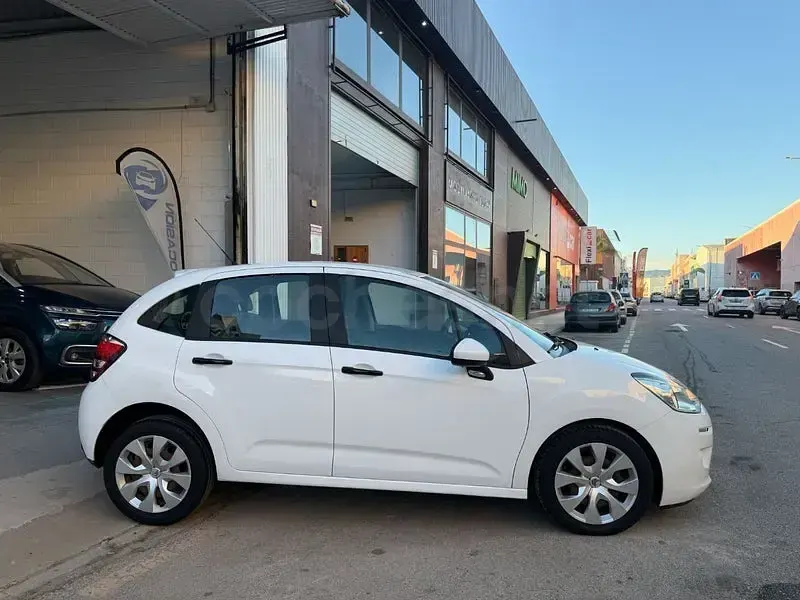 Usado Citroën C3 PureTech 68 CV (50 kW) 2014 Blanco Berlina