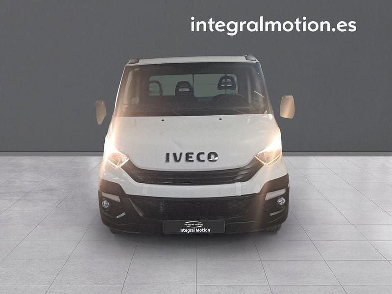 Usado Iveco Daily 150 CV (110 kW) 2017 Blanco Van