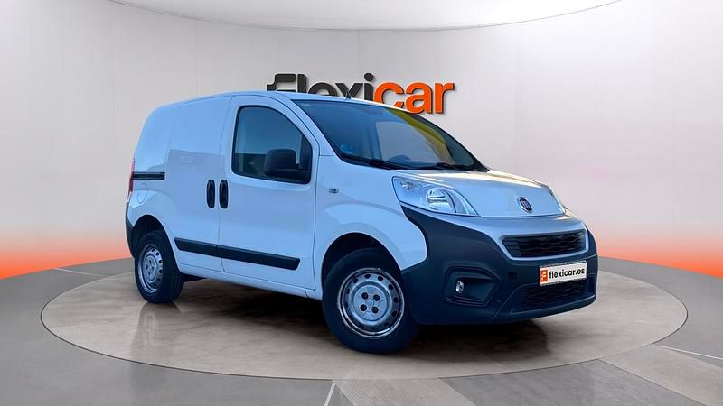 Usado Fiat Fiorino 77 CV (56 kW) 2020 Blanco Monovolumen
