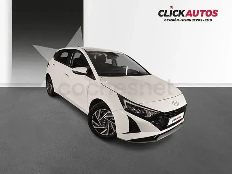 Usado Hyundai i20 100 CV (73 kW) 2025 Blanco Utilitario