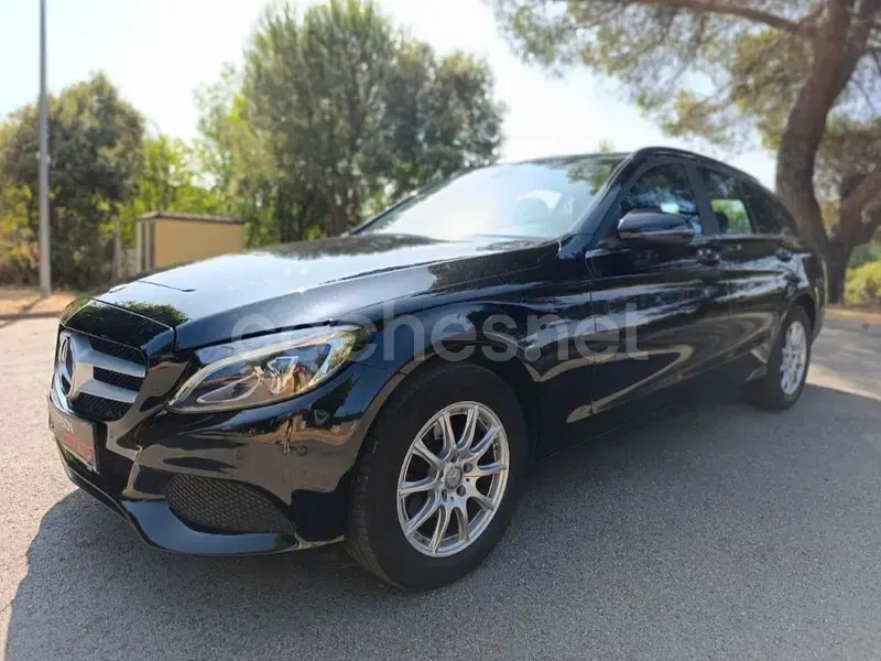 Usado Mercedes C220 170 CV (125 kW) 2017 Negro Familiar