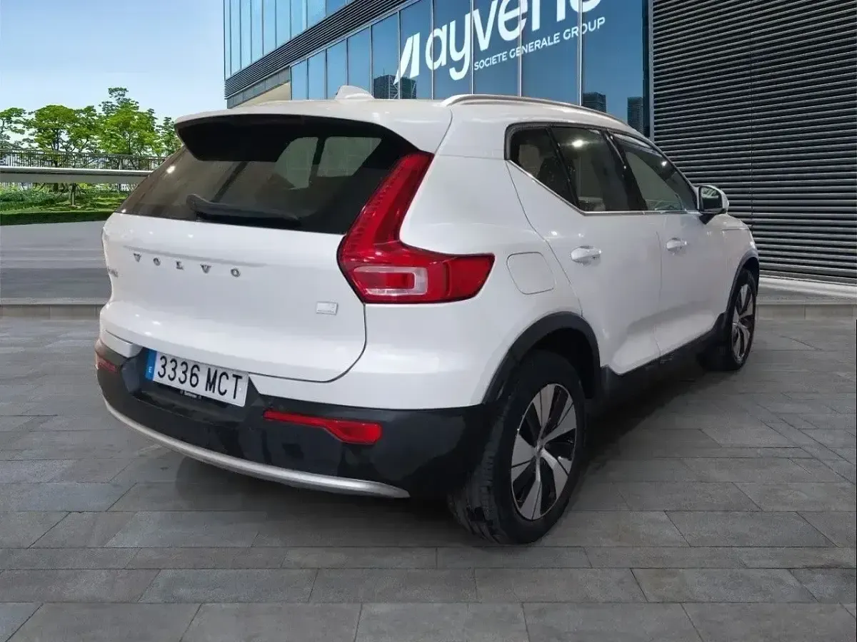 Usado Volvo XC40 Plus 262 CV (192 kW) 2022 Blanco SUV