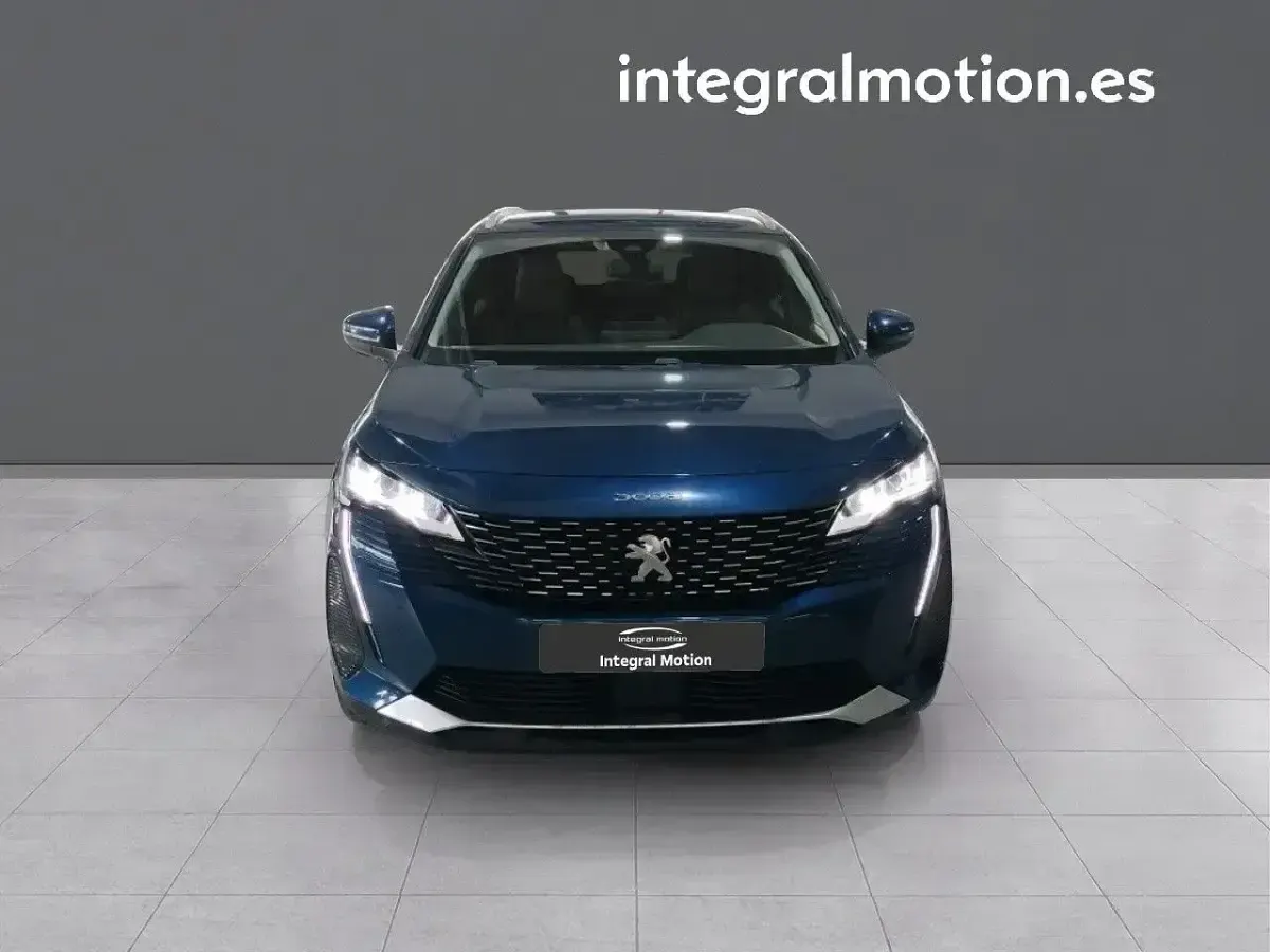 Usado Peugeot 3008 Allure 130 CV (95 kW) 2022 Azul SUV