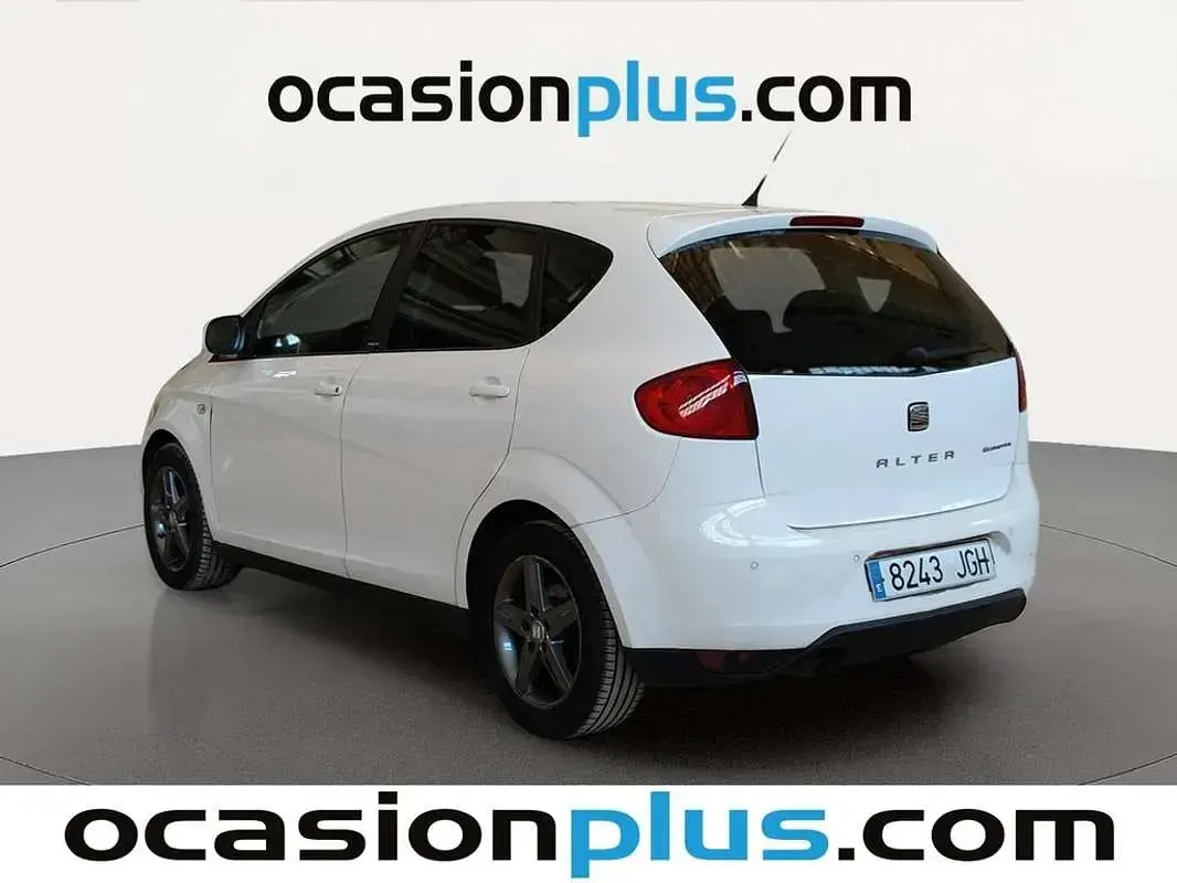 Usado Seat Altea I-Tech 105 CV (77 kW) 2015 Blanco Monovolumen