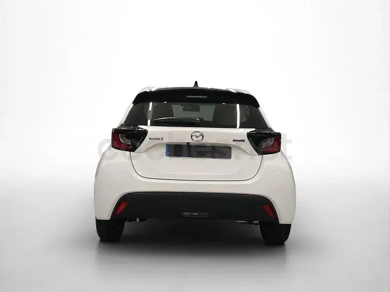 Usado Mazda 2 Center-Line 116 CV (85 kW) 2025 Blanco Utilitario