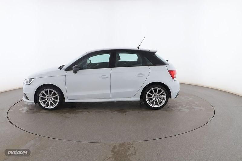 Usado Audi A1 Attraction 95 CV (69 kW) 2017 Blanco Utilitario